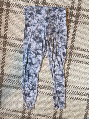 Athleta Gray Tie-Dye Leggings